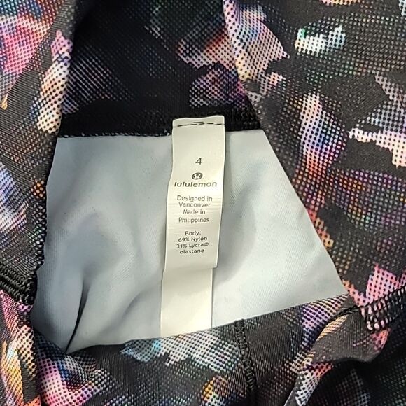 Lululemon Floral Wunder Under Leggings. - Picture 3 of 5